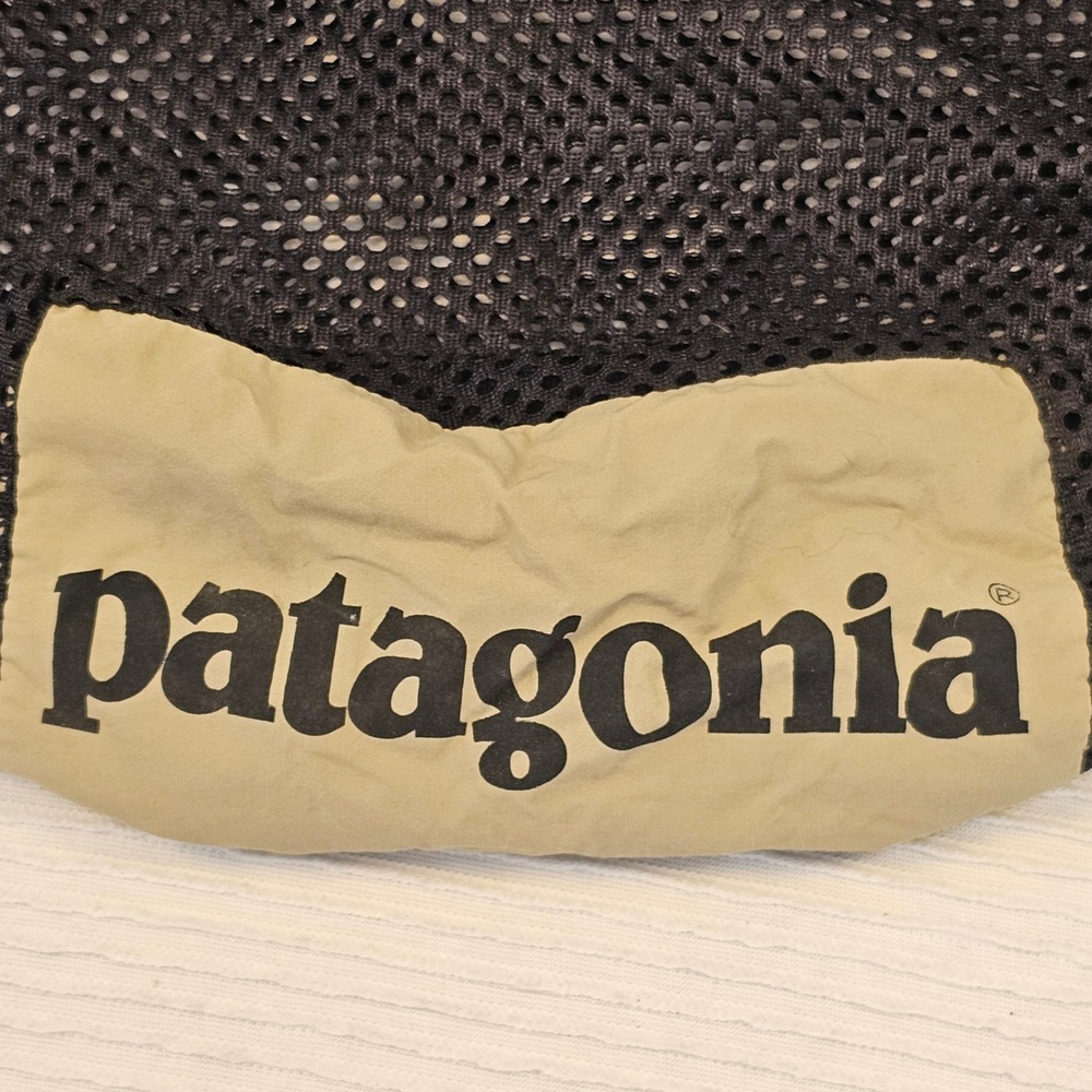 Patagonia Mesh Stuff Sack Drawstring Storage Bag Black Tan Logo Made in Korea